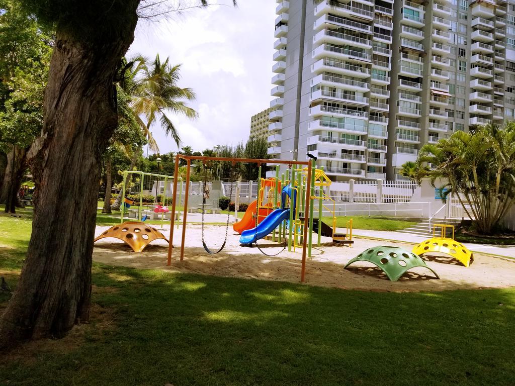 Beachfront Coral Beach Condo 산후안 외부 사진