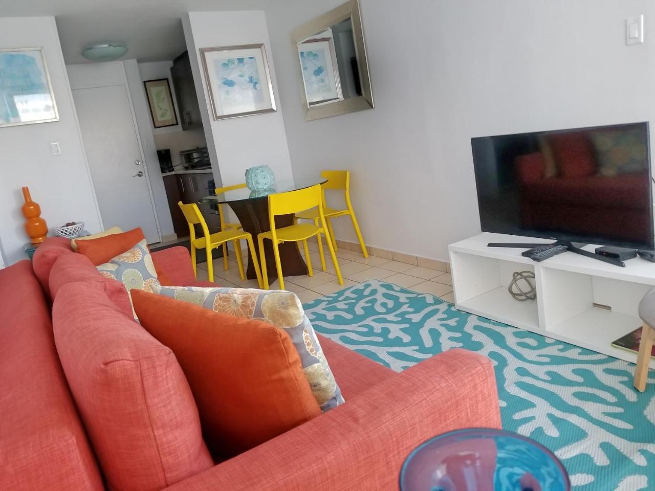 Beachfront Coral Beach Condo 산후안 외부 사진